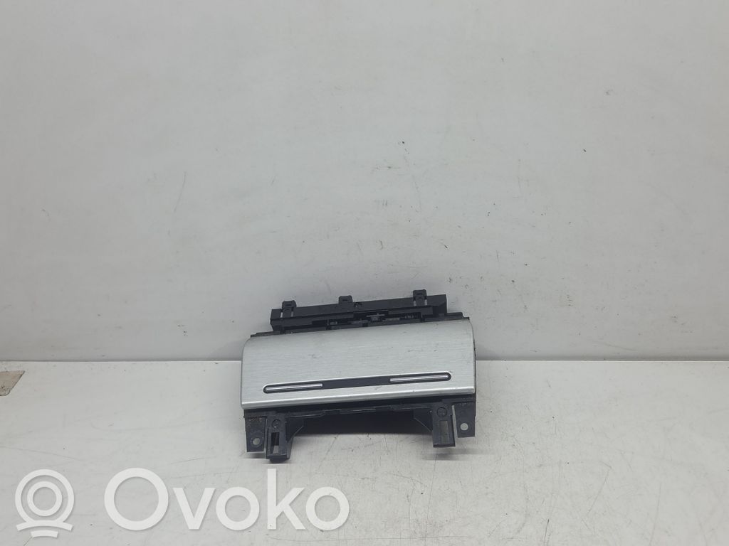 Audi A4 S4 B7 8E 8H Pelnutrauks 