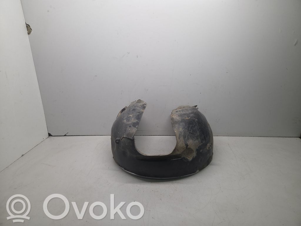 Volvo V50 Apakšspārns 
