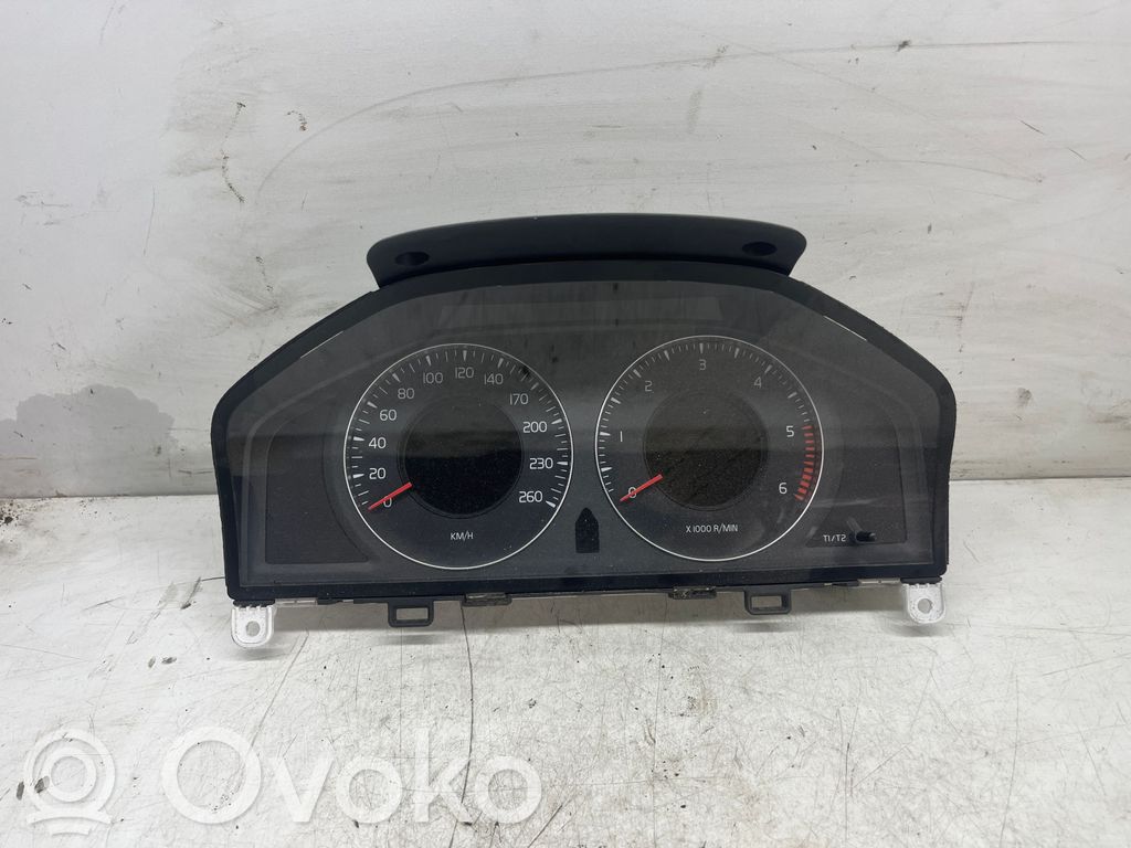Volvo V70 Licznik / Prędkościomierz 