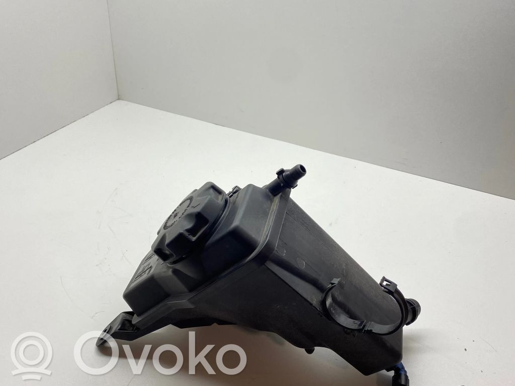 Aušinimo skysčio išsiplėtimo bakelis   7810592,17137804890,17137810592,17138570079,7800291,7804890,8570079
