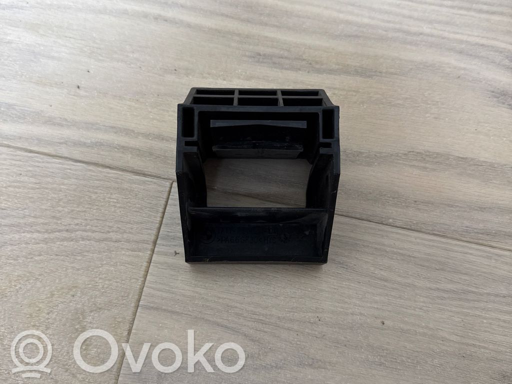 BMW 5 E60 E61 Fixation de radiateur 