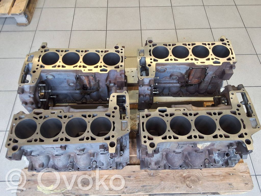 Iveco Daily 35.8 - 9 Engine block 