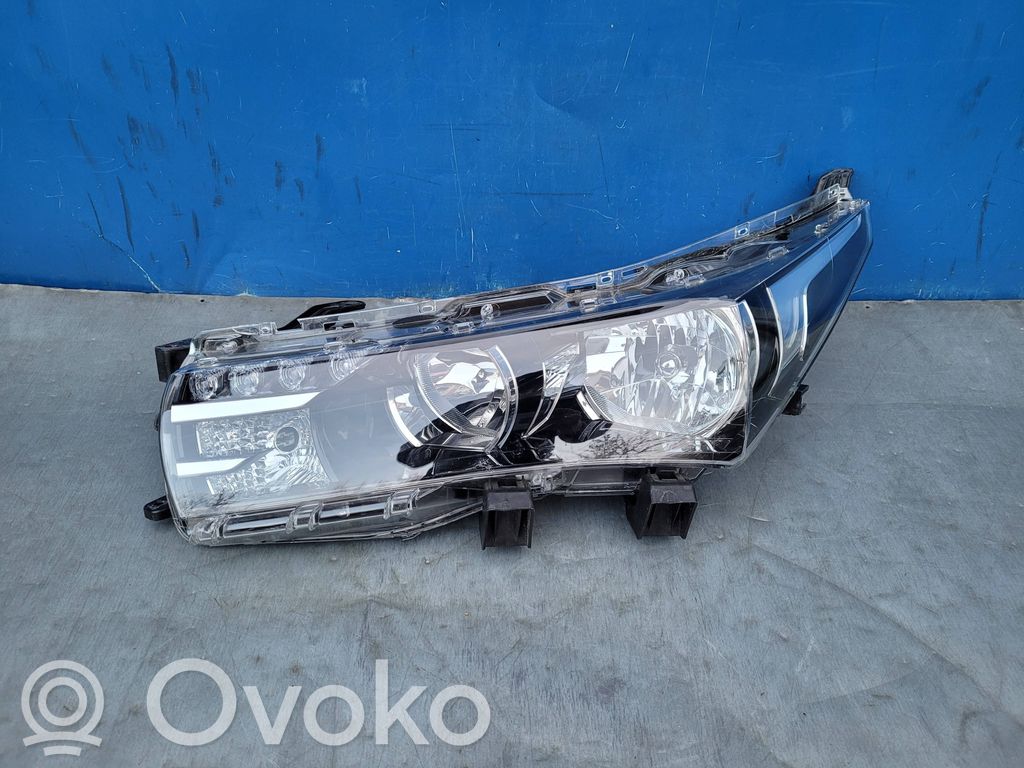 Toyota Corolla E160 E170 Scheinwerfer 