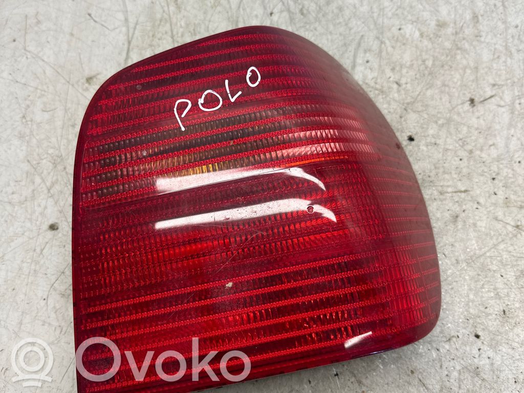 Volkswagen Polo III 6N 6N2 6NF Lampă spate în caroserie 