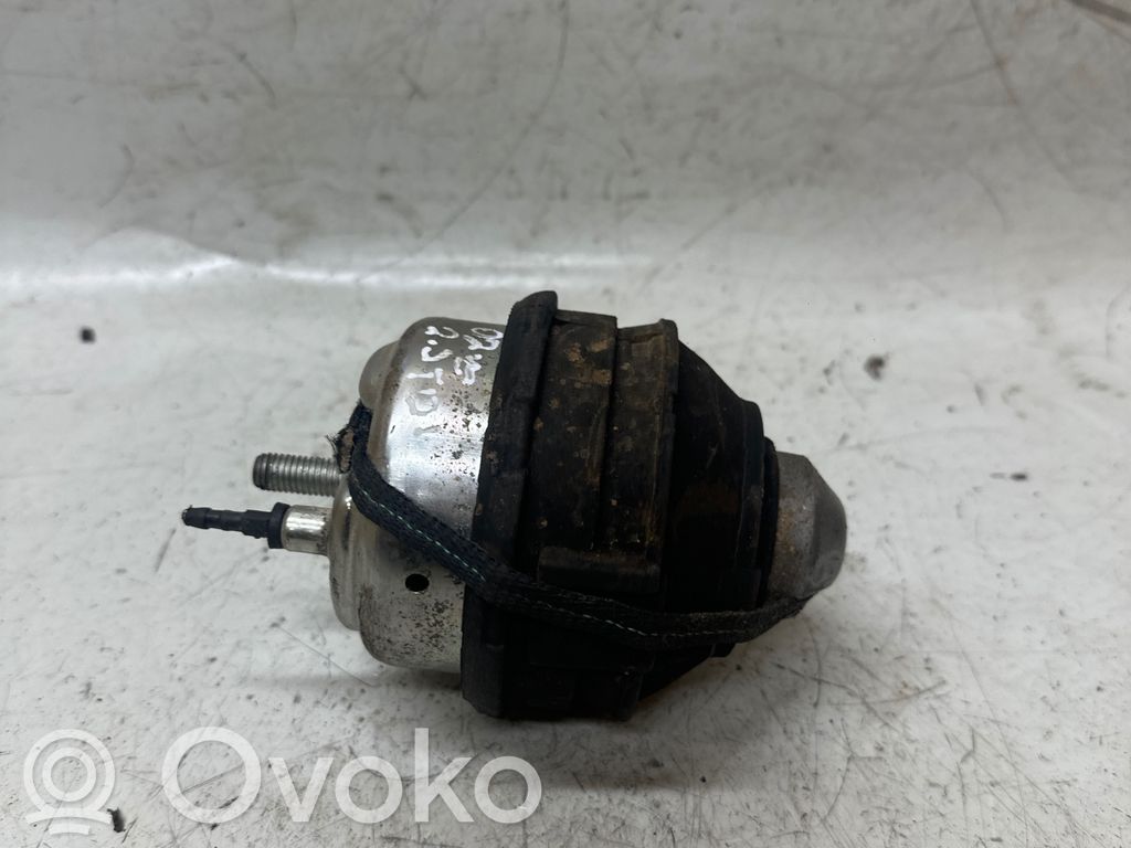 Volvo V70 Suport tampon motor 