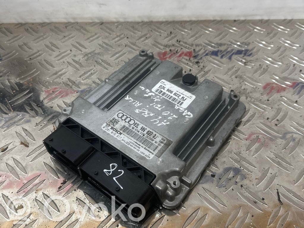 Sterownik / Moduł ECU   03L906022RJ,0281016817,03L906019LL