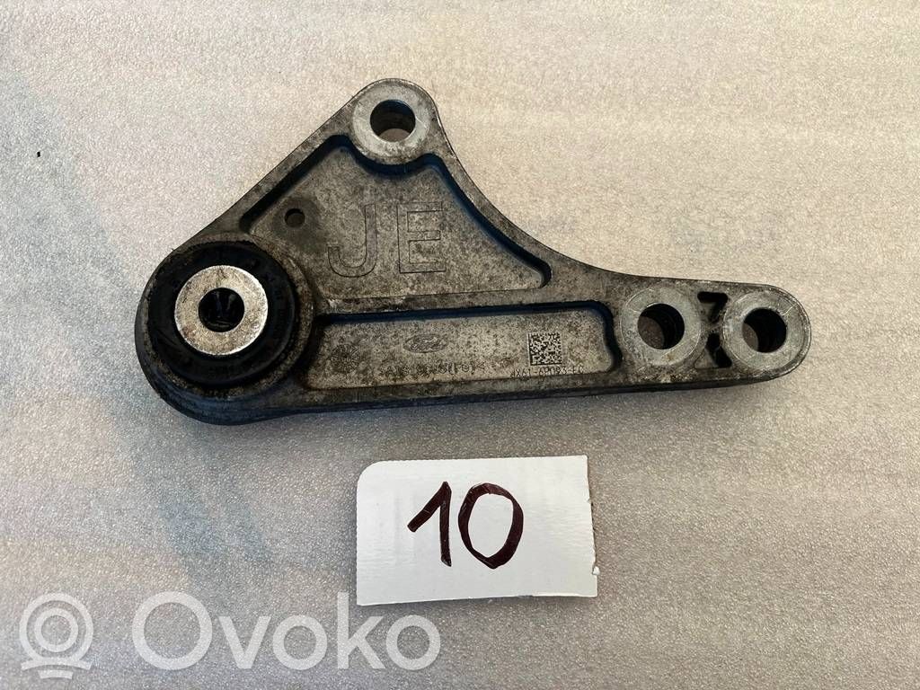 Ford Kuga III Vaihdelaatikon kiinnitys 