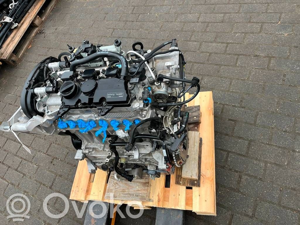 Двигатель   B4204T52