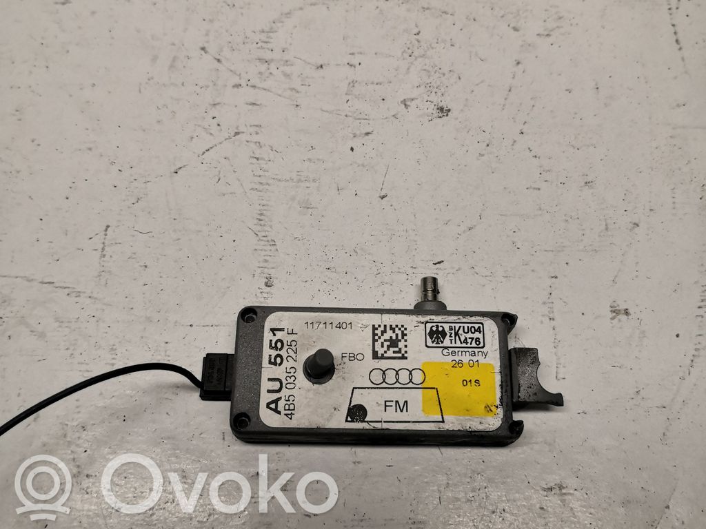 Audi A6 S6 C5 4B Antenos stiprintuvas 