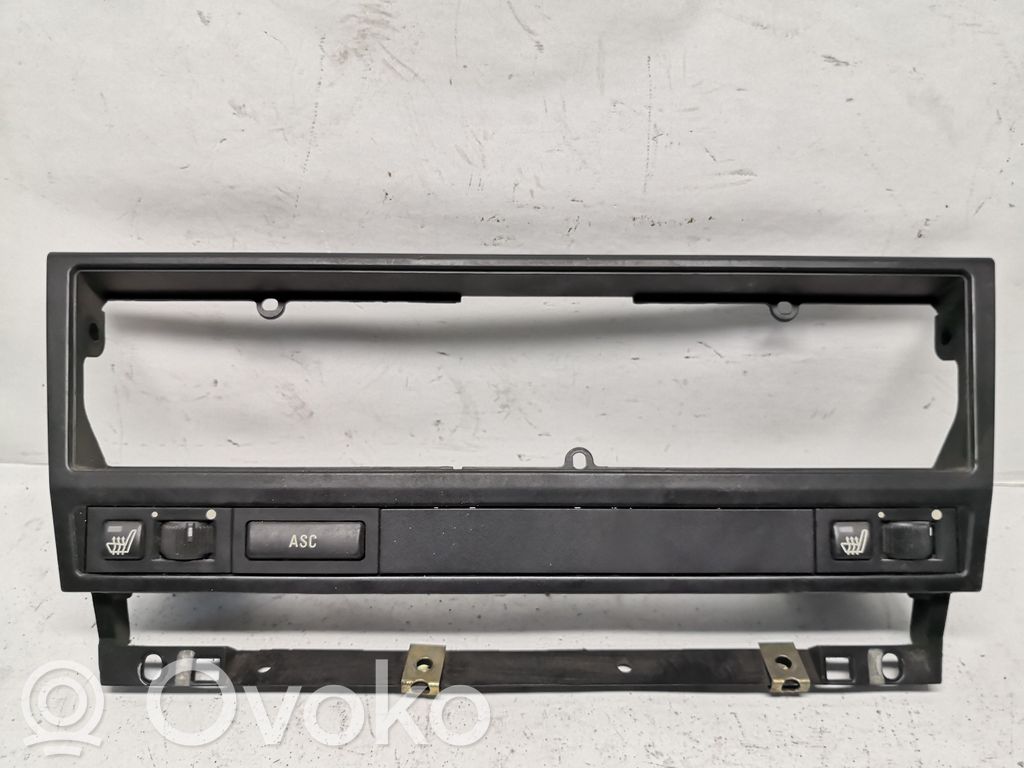 BMW 5 E39 Radio/GPS head unit trim 