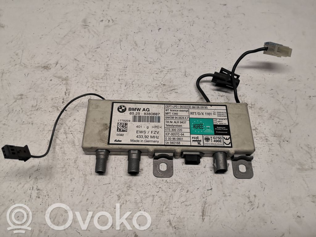 BMW 5 E39 Antenos stiprintuvas 