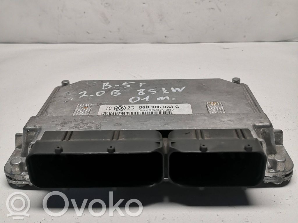 Volkswagen PASSAT B5.5 Engine control unit/module 
