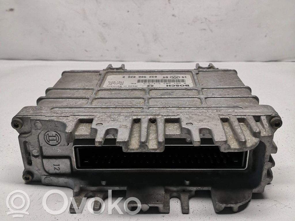 Volkswagen Golf III Engine control unit/module 