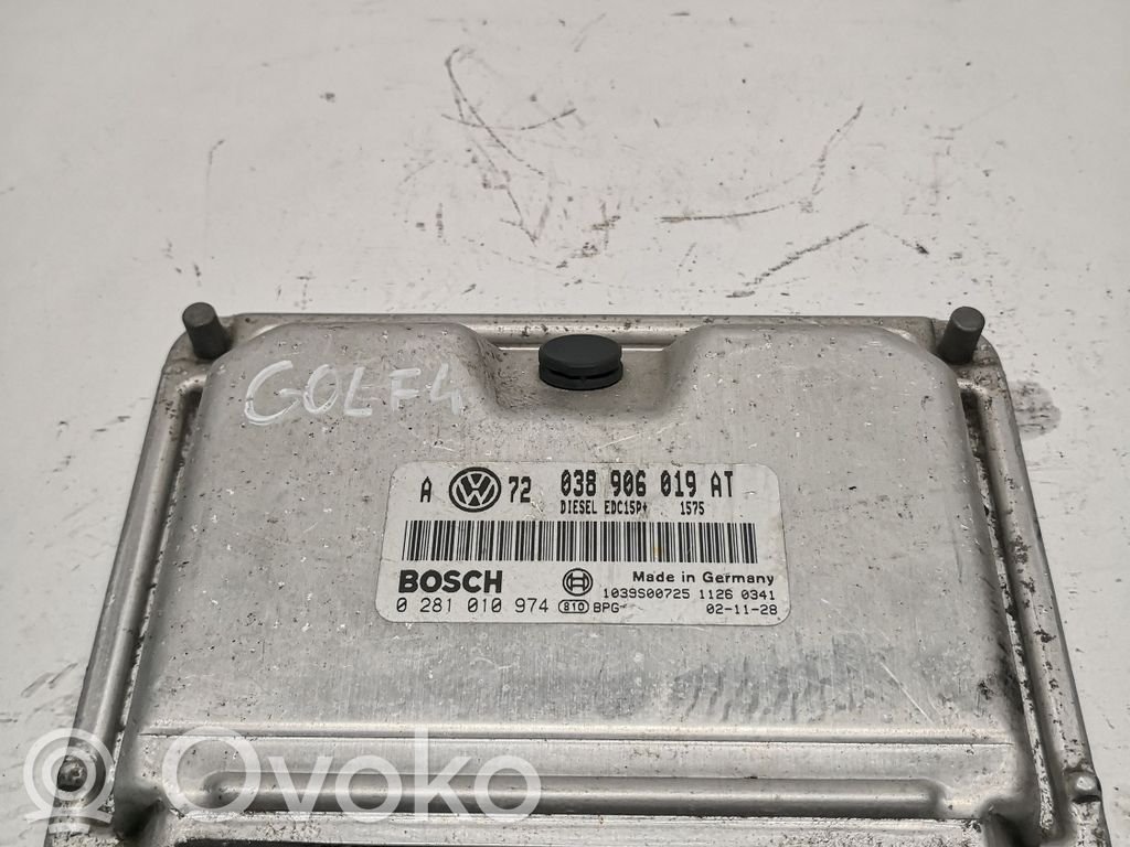 Volkswagen Golf IV Engine control unit/module 
