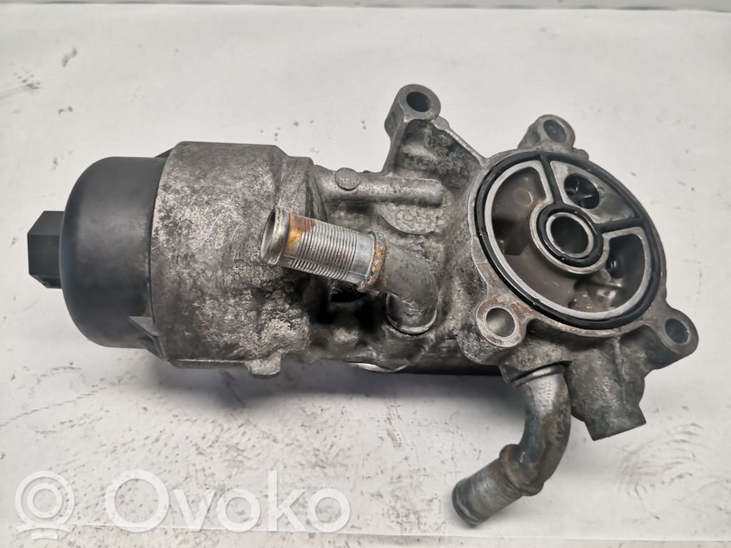Volvo V50 Mocowanie / uchwyt filtra oleju 