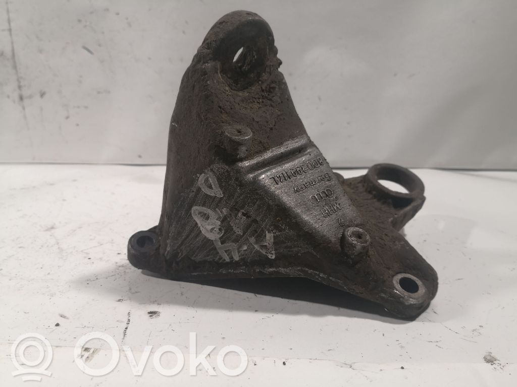 Audi A4 S4 B5 8D Gearbox mounting bracket 