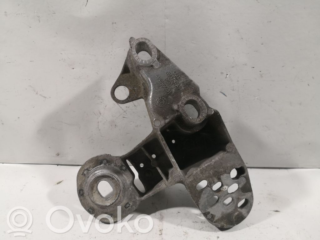 Volkswagen PASSAT B5 Engine mounting bracket 