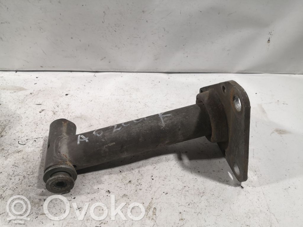 Audi A6 S6 C5 4B Odbój / Amortyzator zderzaka przedniego 
