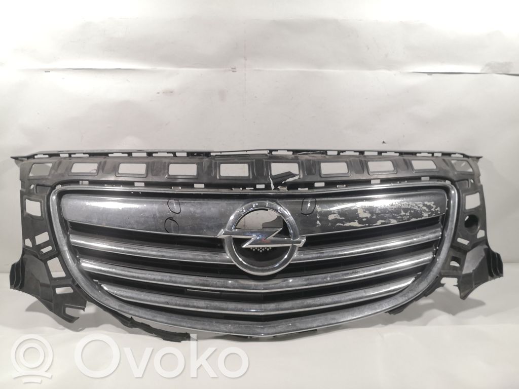 Opel Insignia A Grille calandre supérieure de pare-chocs avant 