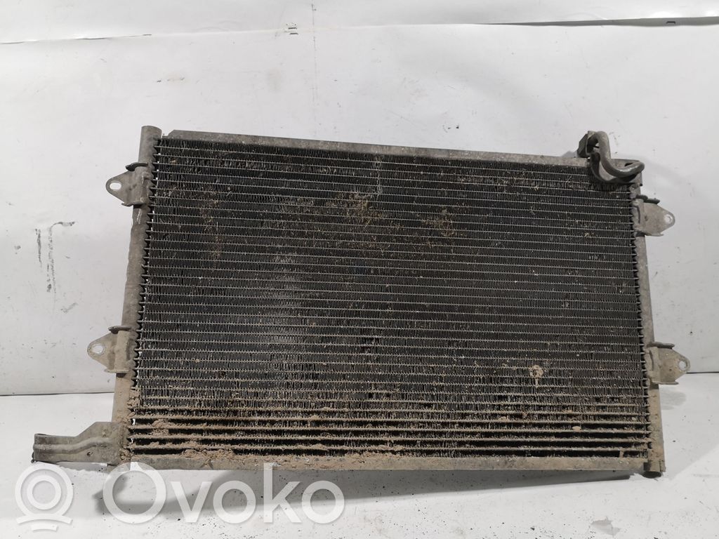 Volkswagen Golf III Skraplacz / Chłodnica klimatyzacji 