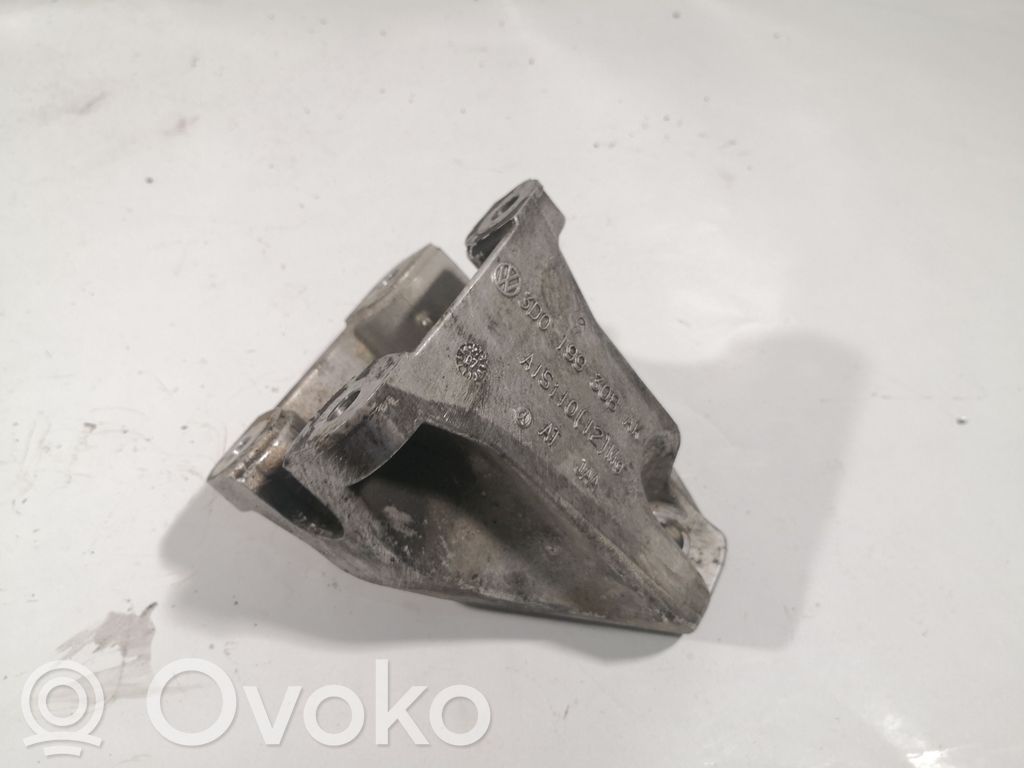 Volkswagen Phaeton Engine mounting bracket 