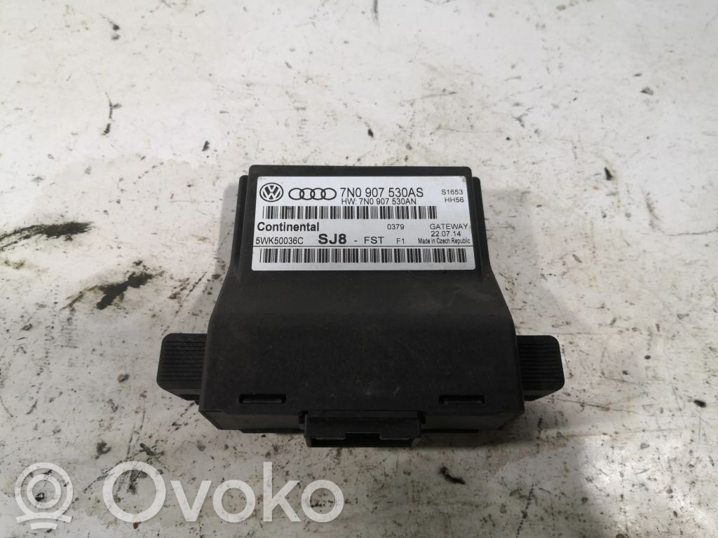 Volkswagen PASSAT B7 Módulo de control Gateway 