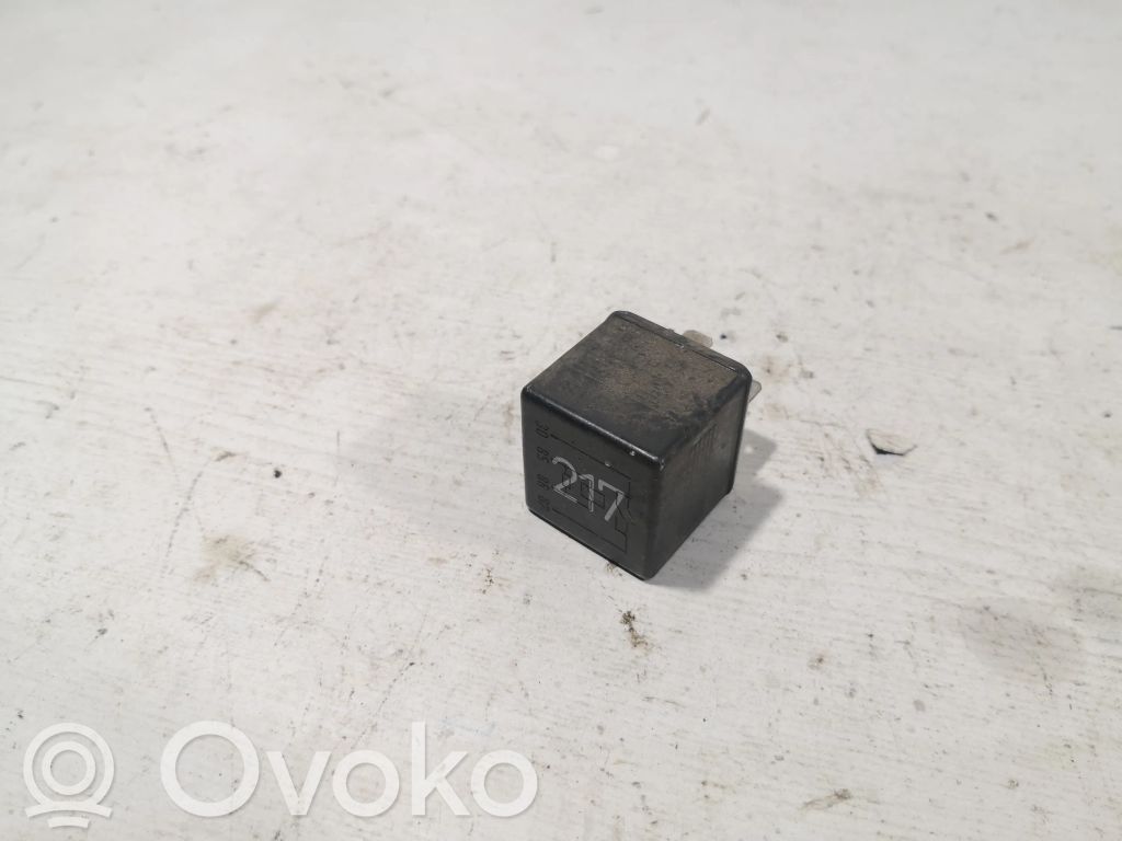 Audi 80 90 S2 B4 Other relay 