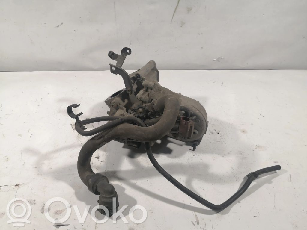 Opel Astra J Refrigerador de la válvula EGR 