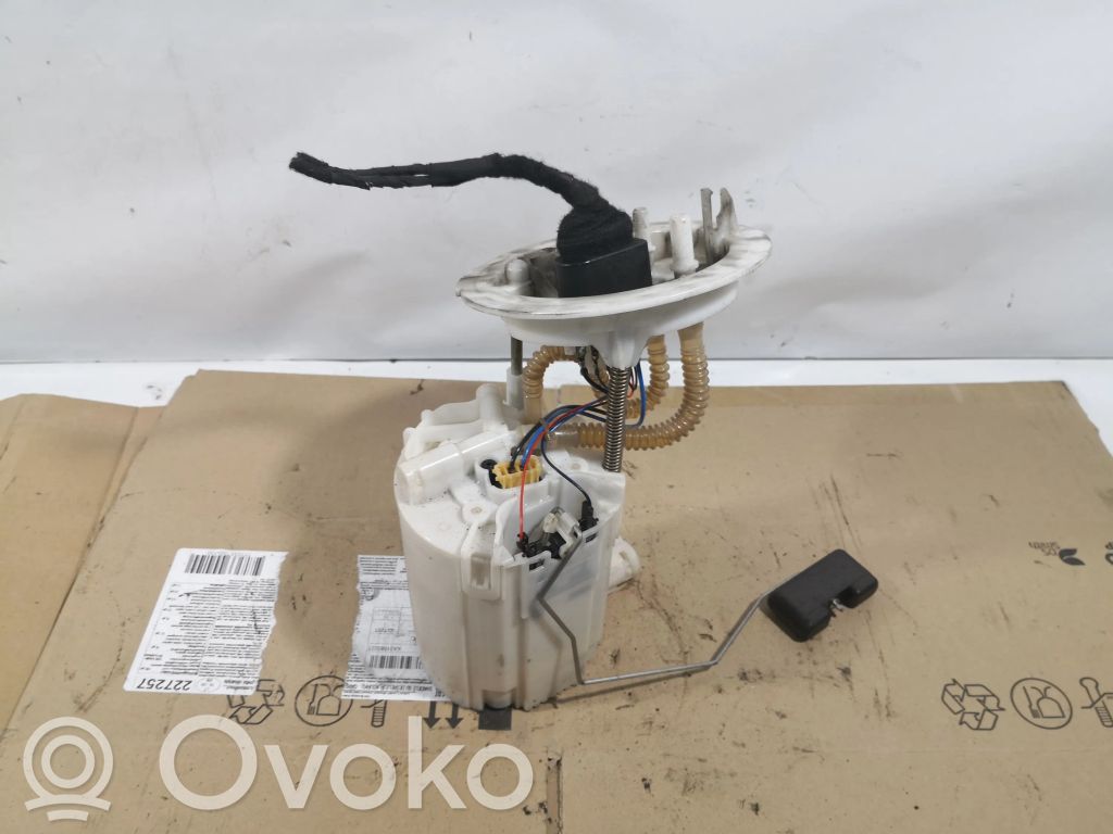 Skoda Octavia Mk2 (1Z) Bomba interna de combustible 