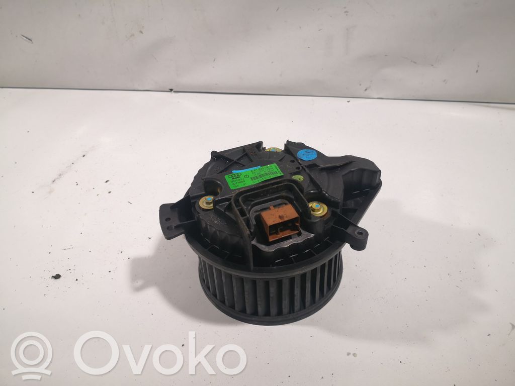 Audi A4 S4 B6 8E 8H Wentylator nawiewu / Dmuchawa 
