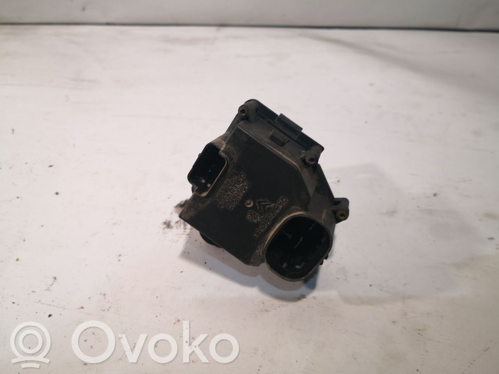 Citroen C4 I Relé del ventilador del refrigerador 