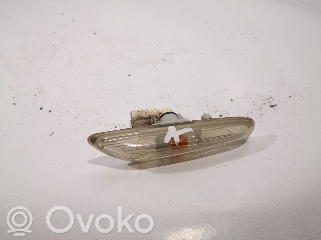 BMW 3 E90 E91 Sparno posūkio žibintas 