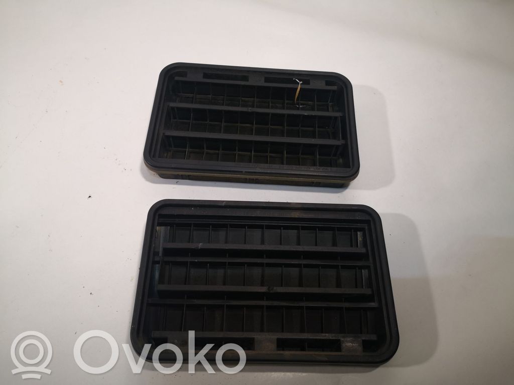 BMW 3 E90 E91 Trunk grilles 