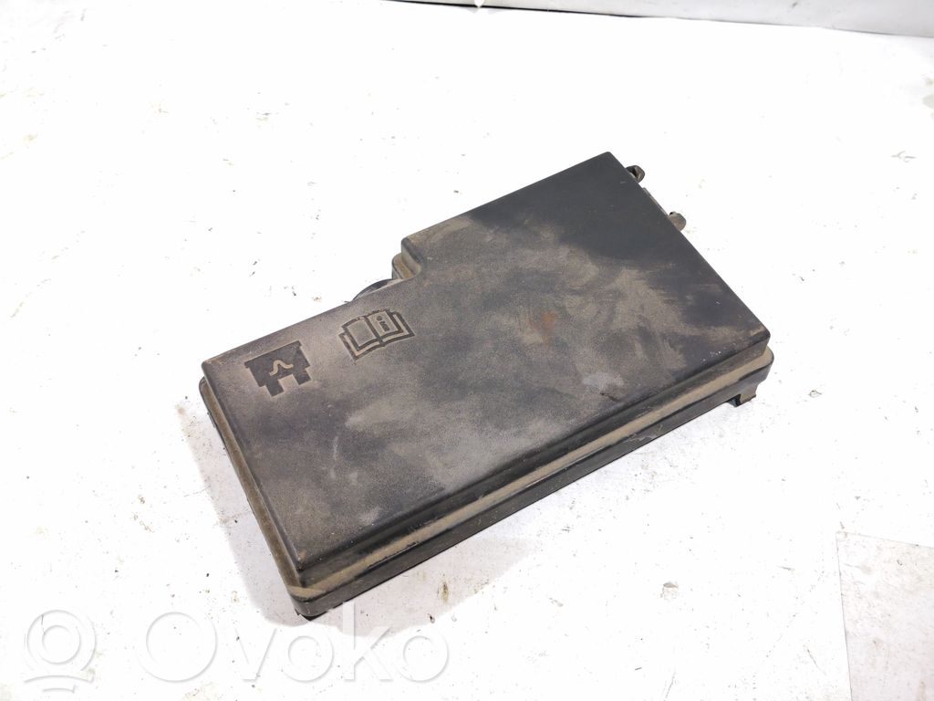 Ford Focus Fuse box cover 