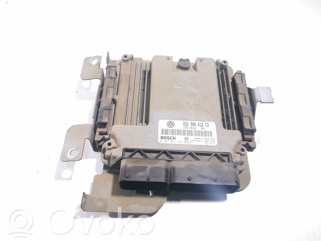 Volkswagen Touran I Engine control unit/module 