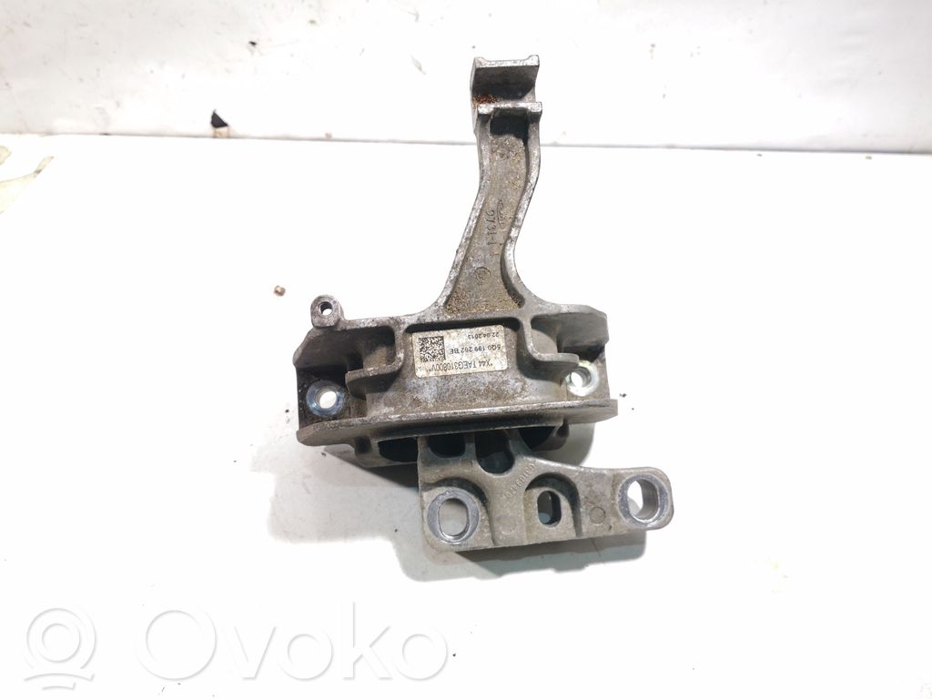 Volkswagen Golf VII Engine mount bracket 