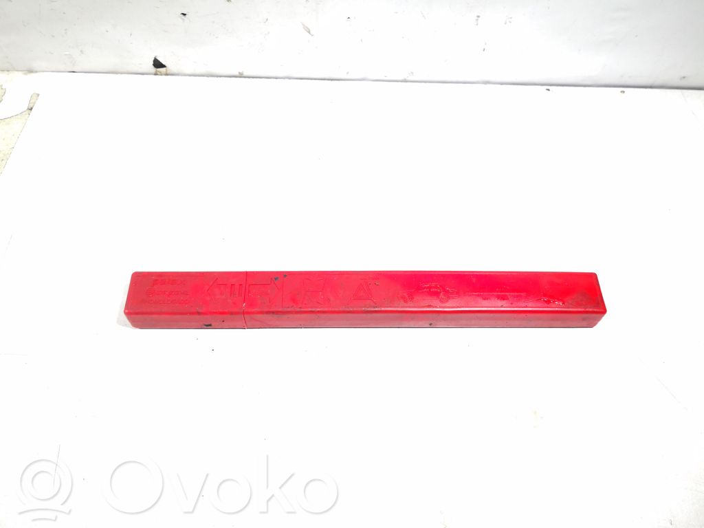 Volkswagen Golf VII Triangle d'avertissement 