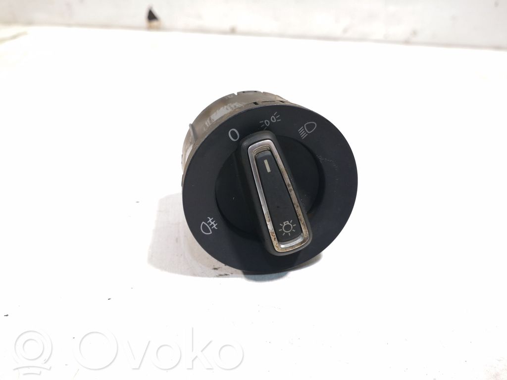 Volkswagen Golf VII Interruptor de luz 