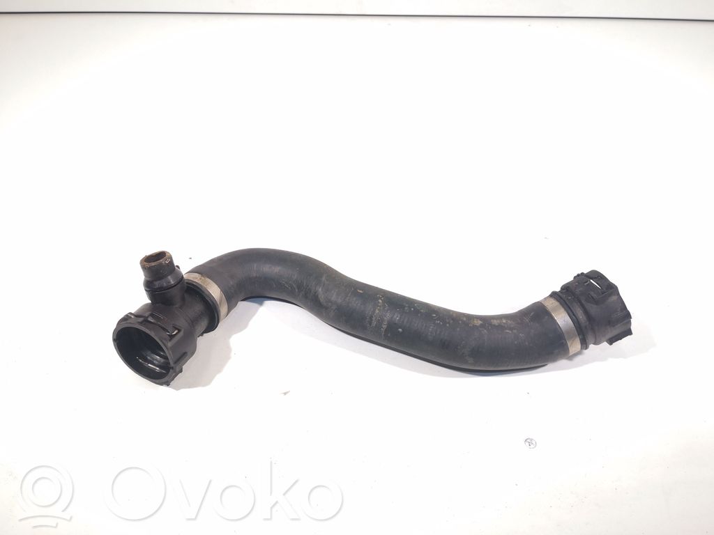 BMW 7 F01 F02 F03 F04 Caurulīte (-es) / šļūtene (-es) 