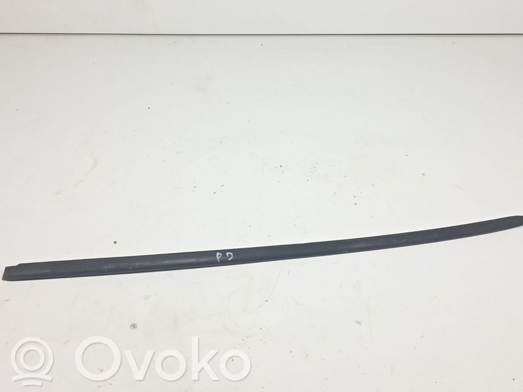 Audi A8 S8 D3 4E Moldura del parabrisas 