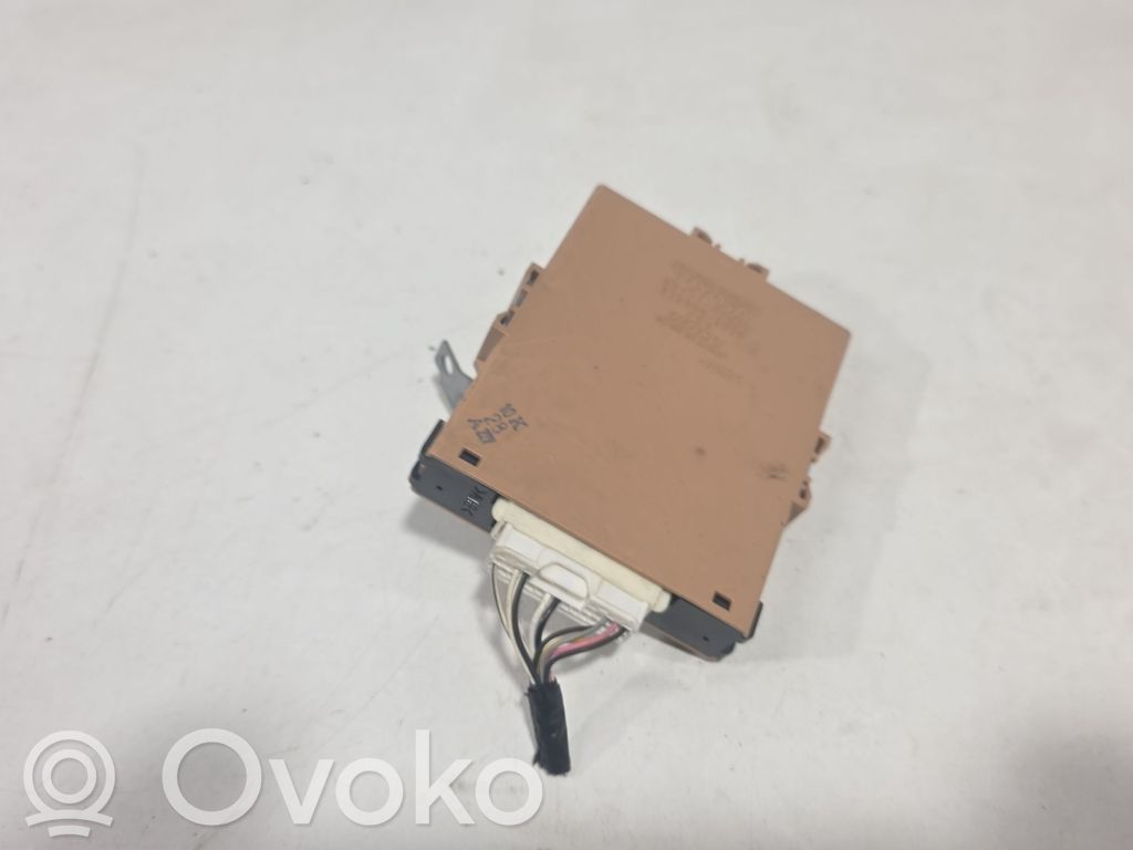Toyota Prius (XW20) Módulo de control Gateway 