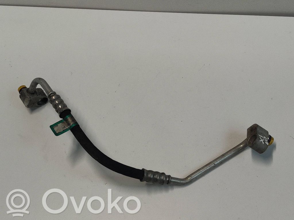 BMW X3 E83 Ilmastointilaitteen putki (A/C) 