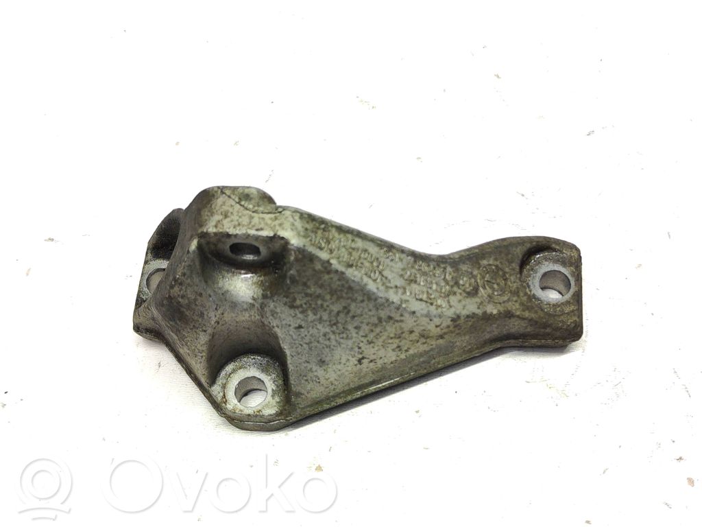 BMW 3 E90 E91 Fuel pump bracket 