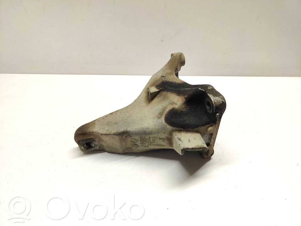 BMW X1 E84 Engine mounting bracket 