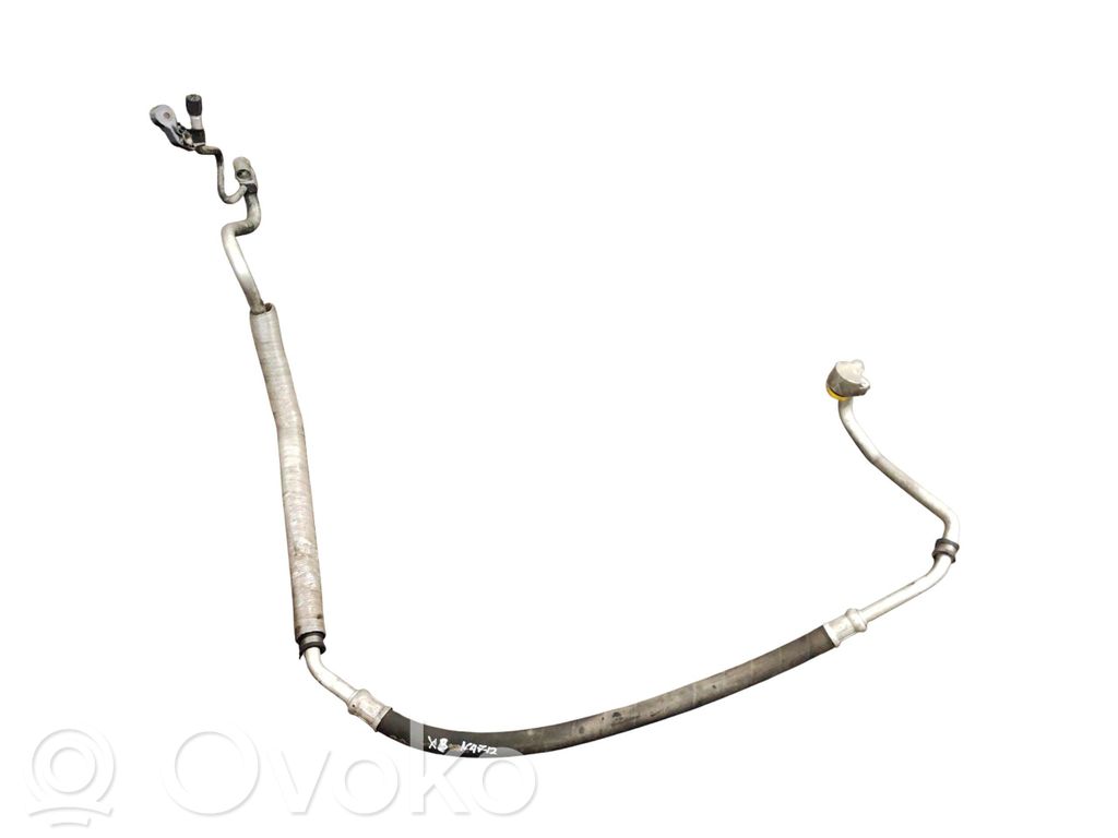 BMW X3 E83 Air conditioning (A/C) pipe/hose 