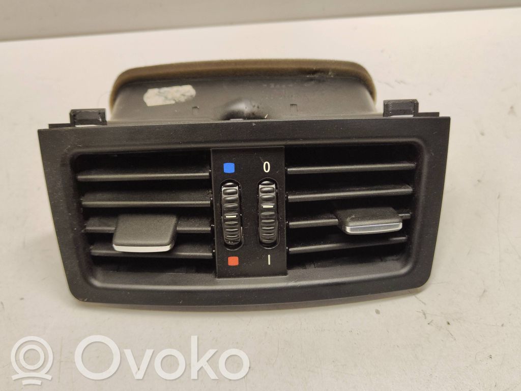 BMW 5 E60 E61 Rear air vent grill 