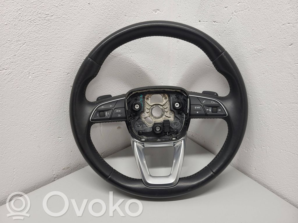 Audi Q7 4M Steering wheel 