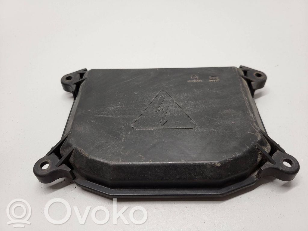 Deckel Abdeckung Scheinwerfer   10R020675,020675