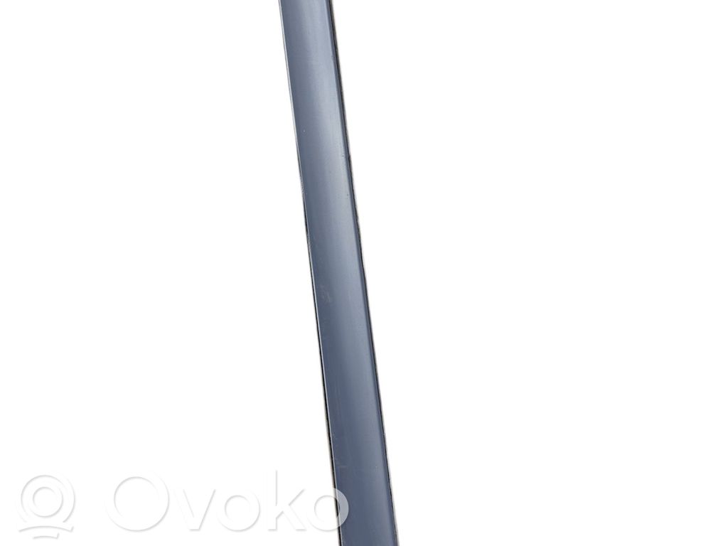 Listwa progowa przednia / nakładka   15857711,7256912