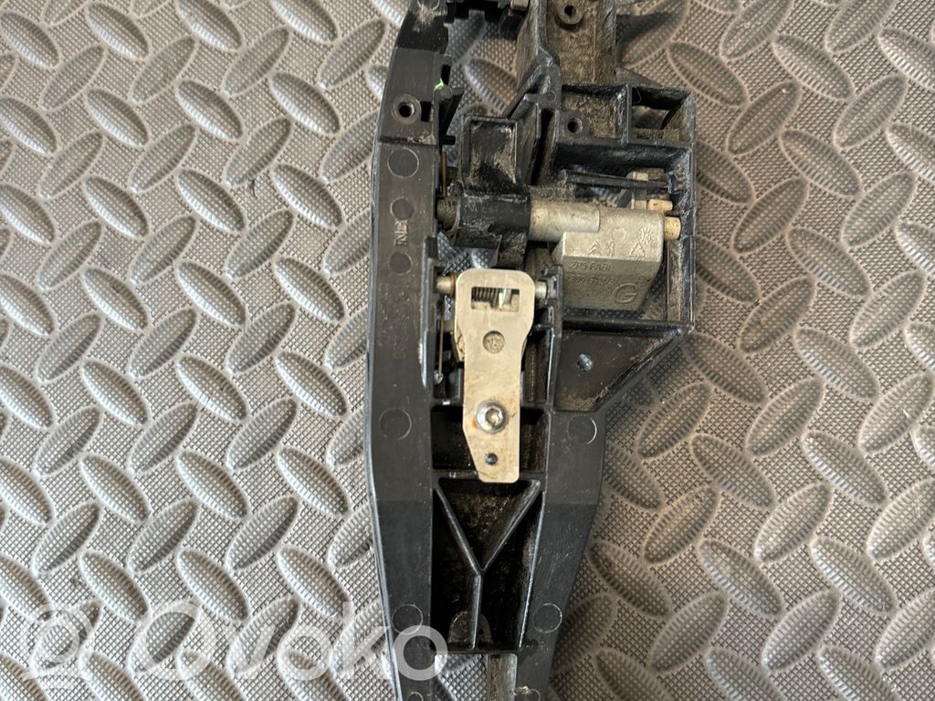 Peugeot 208 I Manecilla/asa externa de la puerta trasera 